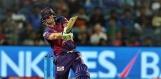 Smith consistent 2 six in the last over And thus lost the Mumbai Indians