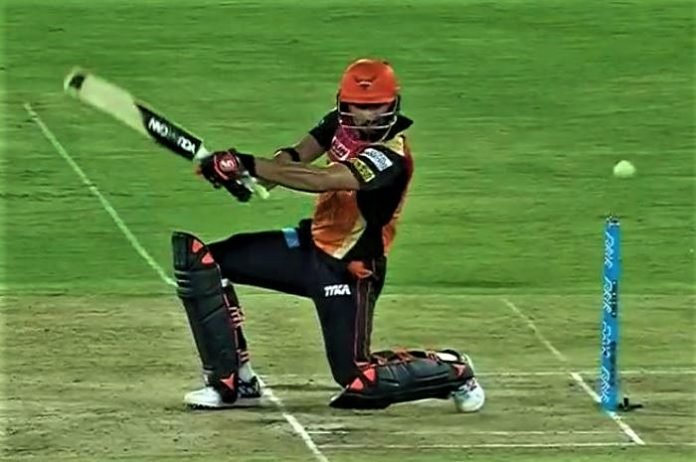 युवराज का धमाका 27 गेंद में 62 रन RCB को 208 रनों का टारगेट