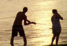 फ्लर्टिंग से जुड़ी बातें, जिन्हें ध्यान रखना है बेहद जरूरी Things related to flirting