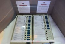 EC ने अरविन्द केजरीवाल सहित अन्य पार्टियों को दिया खुल्ला चैलेंज : EVM हैक करके दिखाओ EVM machine ghotala