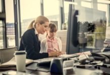 कैसे बनाएं बच्चों की जिम्मेदारियों और ऑफिस काम के बीच बैलेंस !! Child Resposibility & office work