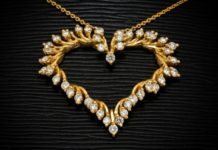 कैसे रखे ज्वैलरी को चमकदार, जानिए कुछ घरेलु उपाय gold jewellery