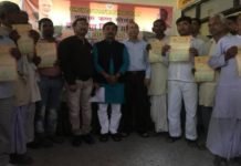 तीसरे चरण में बिलग्राम में बांटे ऋण माफी के प्रमाण पत्र Certificate