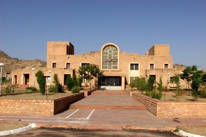 Maharshi Dayanand Saraswati University