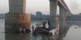 bus fall in bnas river
