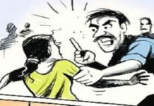 अकोला में डॉक्टर के साथ मारपीट व महिला के साथ छेडछाड crime