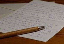 आपकी लिखावट आपकी परछाई है handwriting