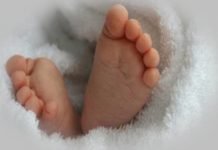 मैक्स हॉस्पिटल: जिंदा नवजात को मृत बताकर घरवालों को सौंपा Max Hospital Declared Baby Dead