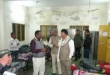रात 10 बजे कड़कड़ाती ठंड में सांसद चिन्तामणि मालवीय ने किया रेन बसेरो का ओचक निरीक्षण सांसद चिन्तामणि मालवीय