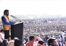 किसान हुकार रैली पार्ट-2 बाडमेर मे हनुमान बेनिवाल ने भाजपा- कांग्रेस पर साधा निशाना HAnuman benewal in a meeting in barmer copy