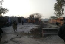 गरजा प्रशासन का महाबली गिराये गये कुछ अवैध कब्जे