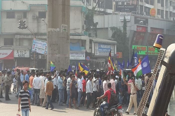Maharashtra close