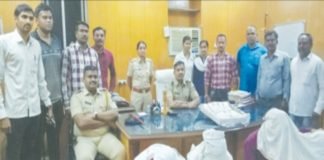 10 लाख की पुरानी नोट जप्त, अकोला खदान पुलिस की कार्रवाई