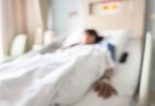 कोमा में पड़े मरीज की चूहों ने कुतर दी आंख, अस्पताल प्रशासन बेखबर Patient