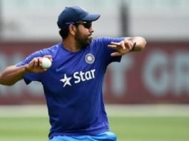जन्मदिन विशेष : रोहित शर्मा के नाम है 6 रन देकर 4 विकेट चटकाने का रिकॉर्ड rohit sharma bowling hattrick
