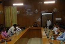 तीन दिन नहीं मिलेगा नगरीय क्षेत्रों में बिना हेलमेट के पेट्रोल अब बिना हेलमेट नहीं मिलेगा पेट्रोल