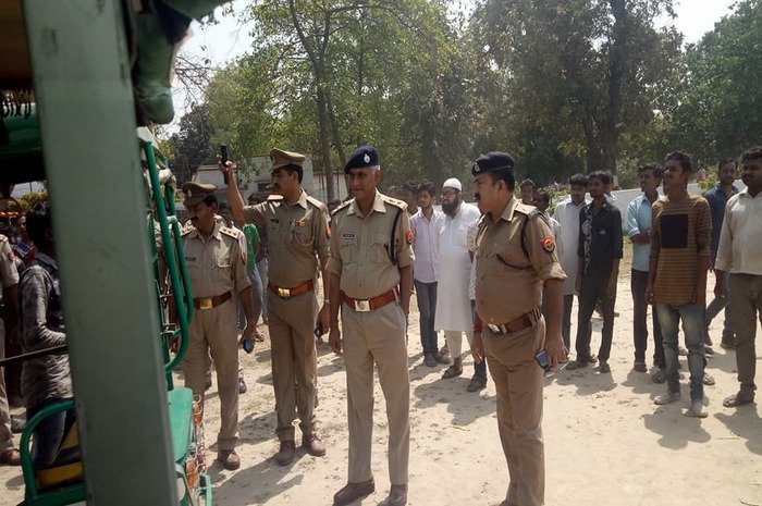 शहर में चल रहे ई रिक्शा पर अब पुलिस की नजर, हुई नम्बरिंग