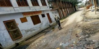 योगी सरकार के गड्ढा मुक्त अभियान