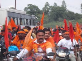 संडीला से कांवरियों का जत्था