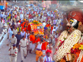 उज्जैन में ठाठ-बाठ के साथ निकली बाबा महाकाल की शाही सवारी बाबा महाकाल की शाही सवारी