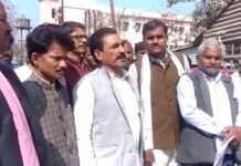 कांग्रेसी कार्यकर्ताओं ने प्रमुख सचिव गृह को संबोधित कर एसडीएम को सौंपा ज्ञापन congress-karykarta