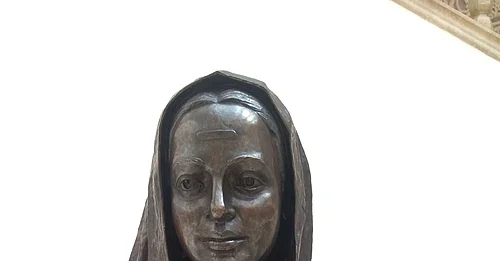 सावित्रीबाई फुले: जिनके संघर्ष से रोशन हुई लाखों बेटियों की ज़िंदगी savitri bai phule